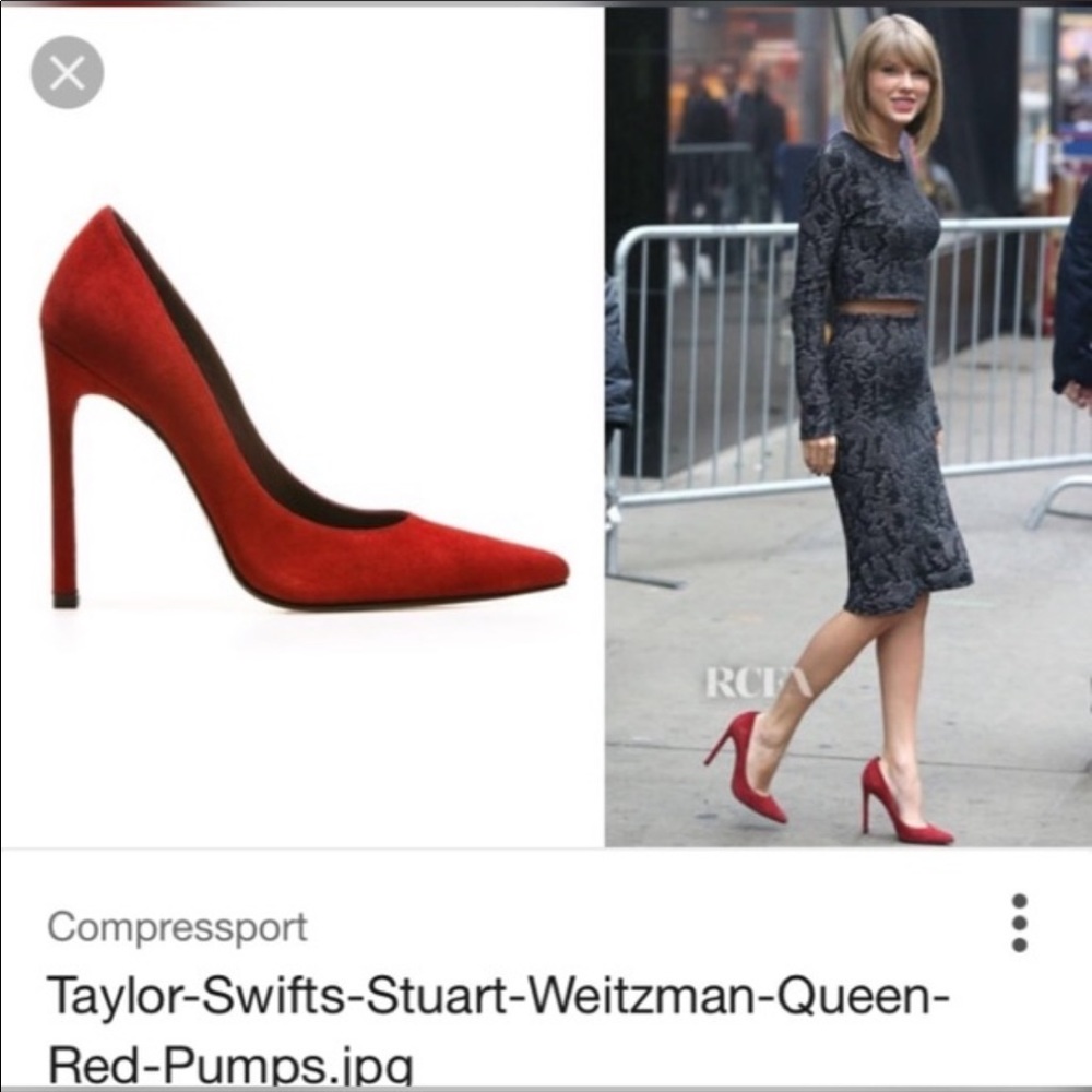 Stuart Weitzman Queen pumps